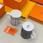 H Deco mug
